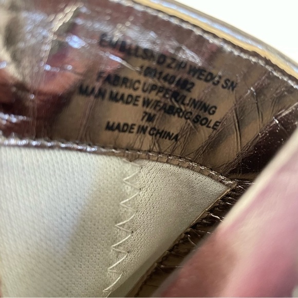 Metropolitan View Silver Rhinestone Embellished Ankle Boot Women’s Size 7 Medium - Picture 6 of 7